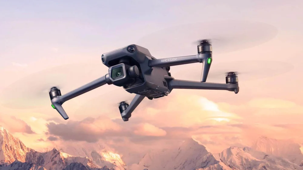 دوربین Hasselblad با وضوح بالا بر روی پهپاد DJI Mavic 3 برای نقشه‌برداری دقیق ساختمان