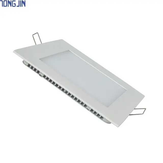 پنل نورپردازی LED مربعی شکل با طراحی مدرن و نصب داخل سقف