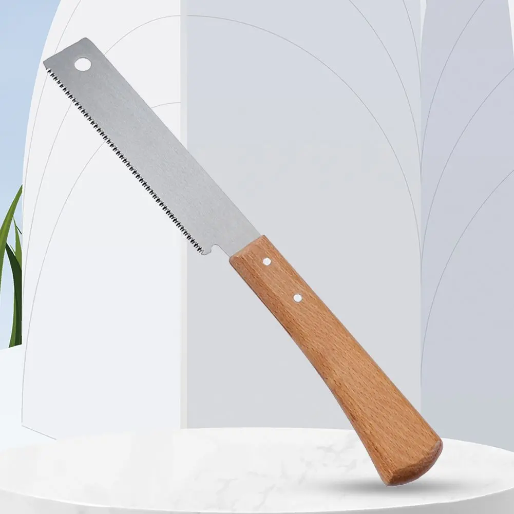 اره دستی فلزی برای برش فلزات نازک در کارگاه