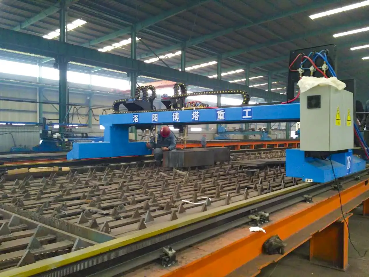 Steel Machine تجهیزات تولید قطعات فولادی ساختمان