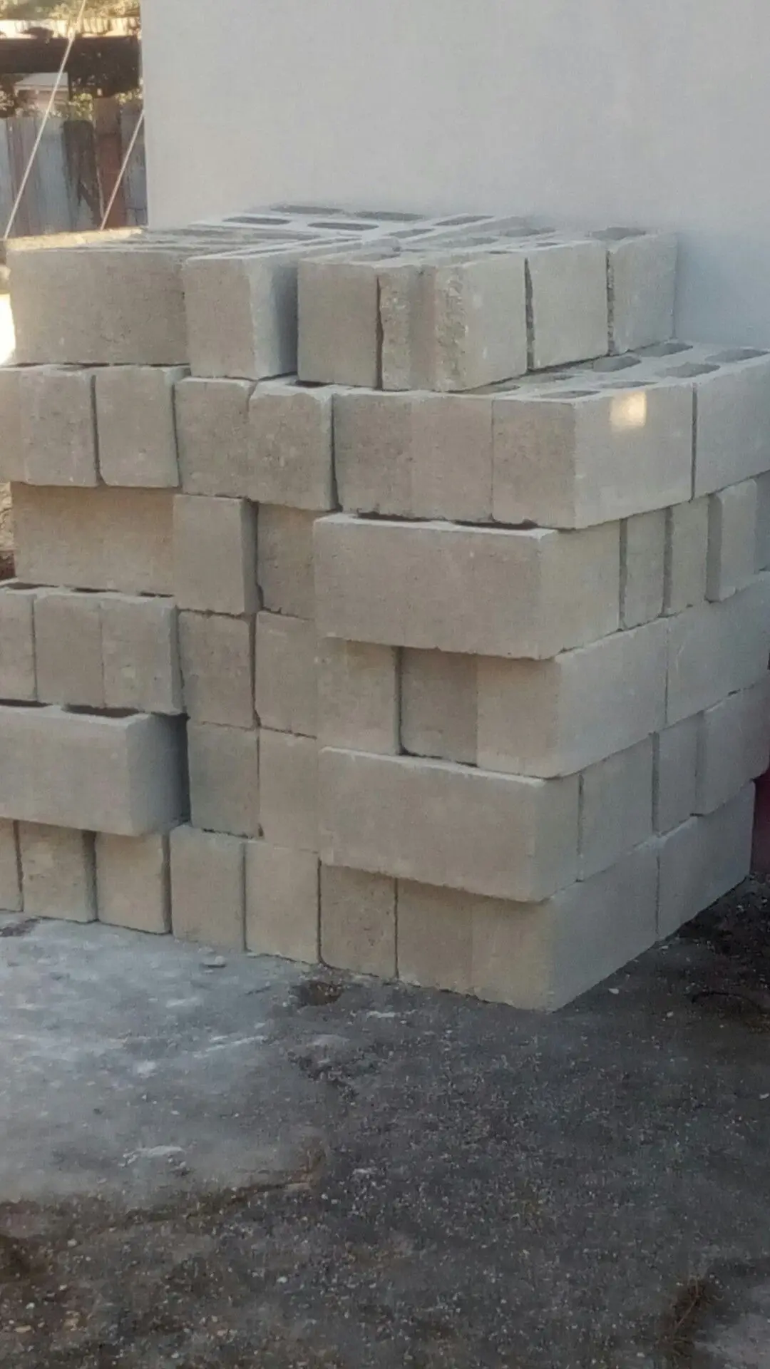 Concrete Block بلوک بتنی ساختمان و ویژگی‌های مقاومتی